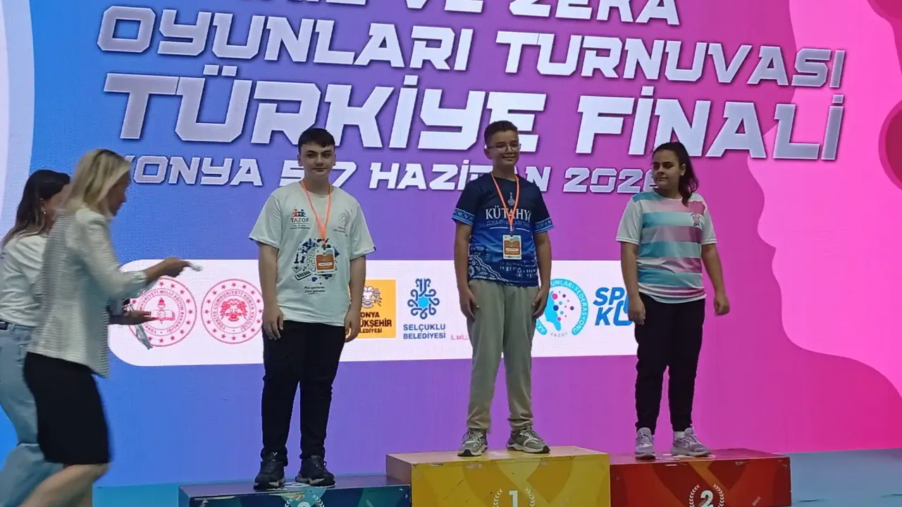Kütahyalı öğrenci akıl ve zeka oyunlarında Türkiye birincisi