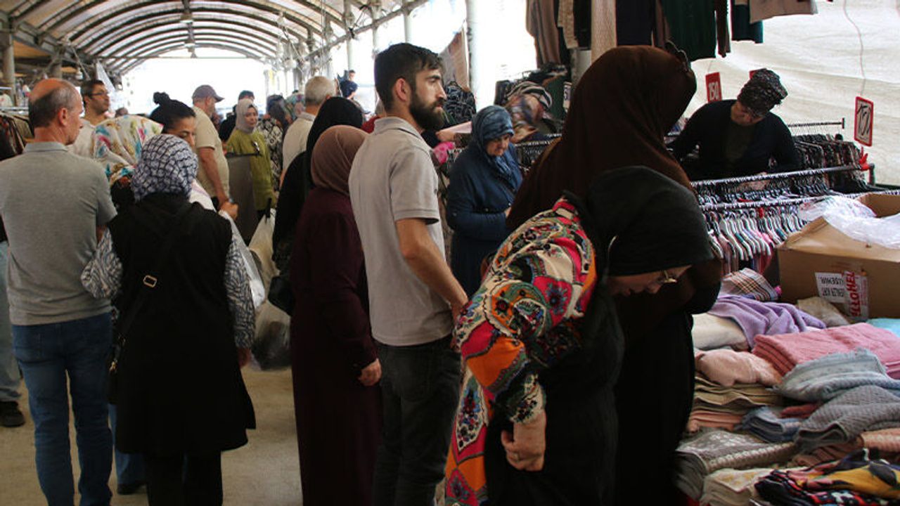 Kütahya'da indirim festivali kapılarını açtı