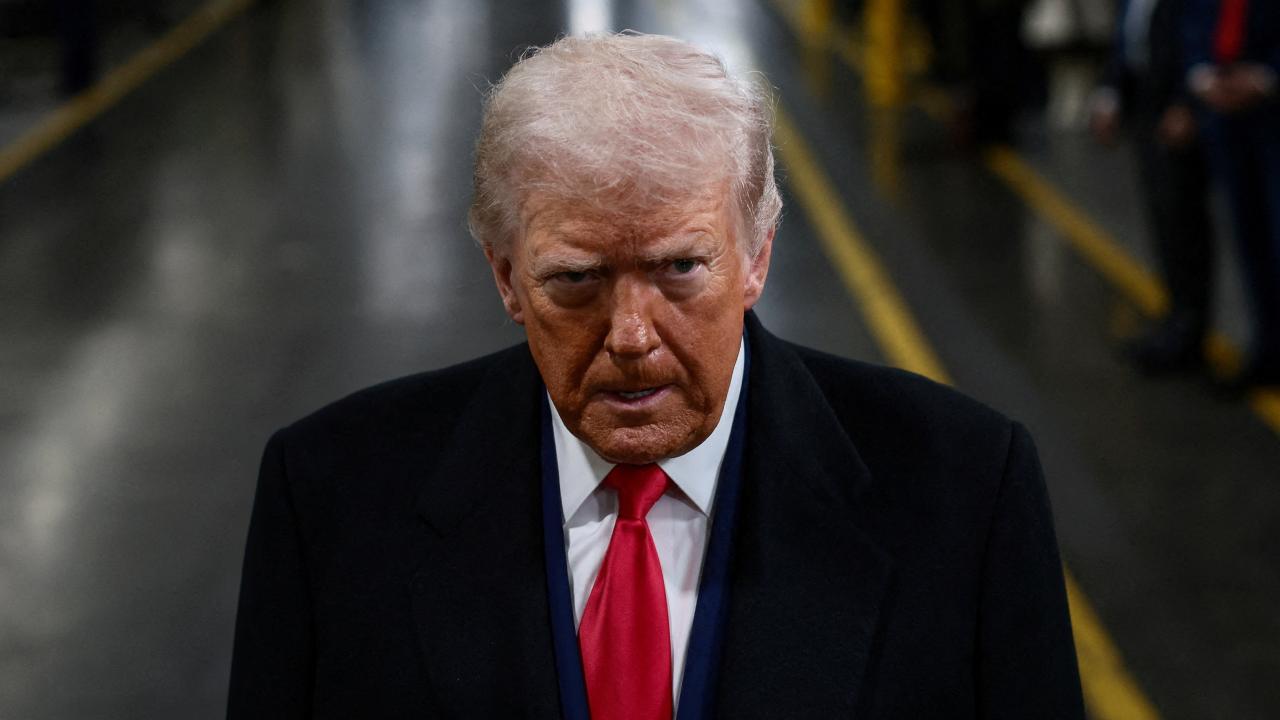 Trump'tan İran'ı sert şekilde vuracağız açıklaması