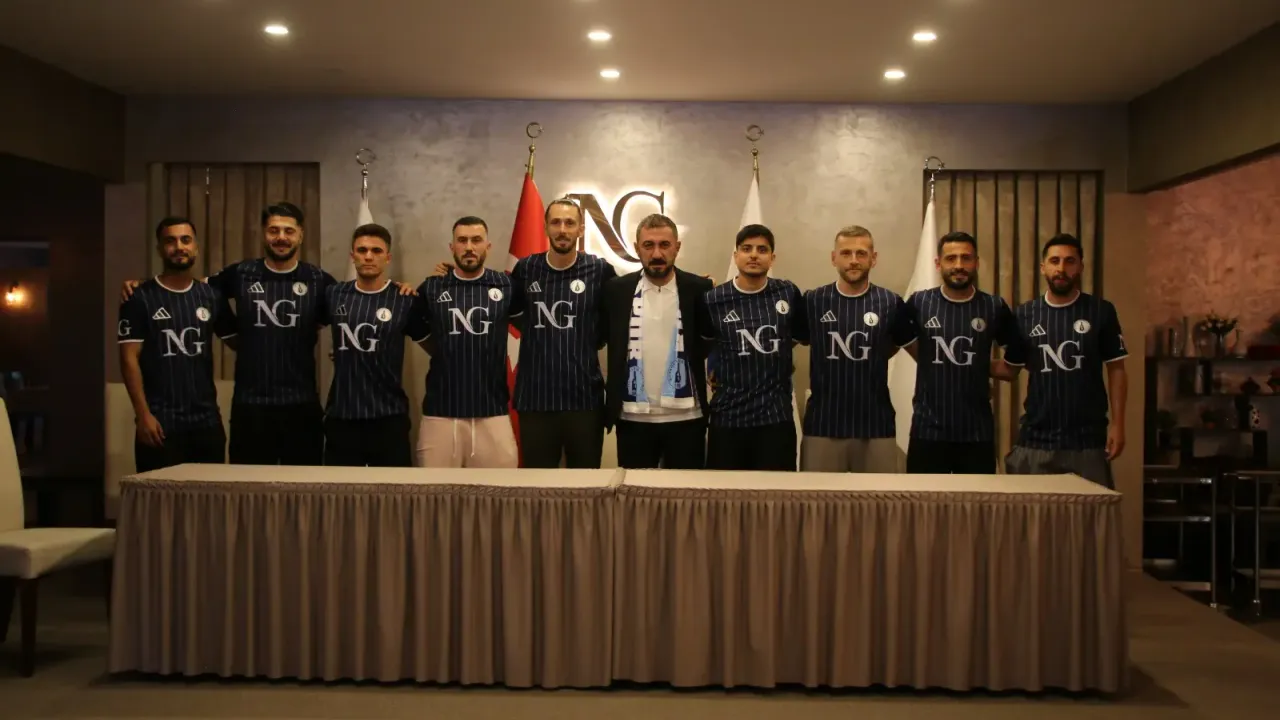 Kütahya Spor’da iç ve dış transferde 9 imza birden geldi