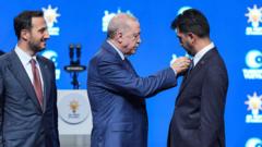 İstanbul'da üç belediye başkanı daha AKP'ye katıldı