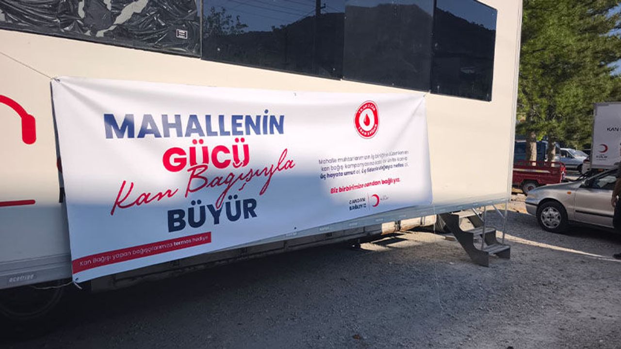 Kütahya’da Kızılay, mahallede vatandaşlarla buluştu