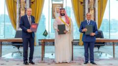 Türkiye, Pakistan ve Suudi Arabistan arasındaki anlaşma bölgede nasıl yorumlandı?