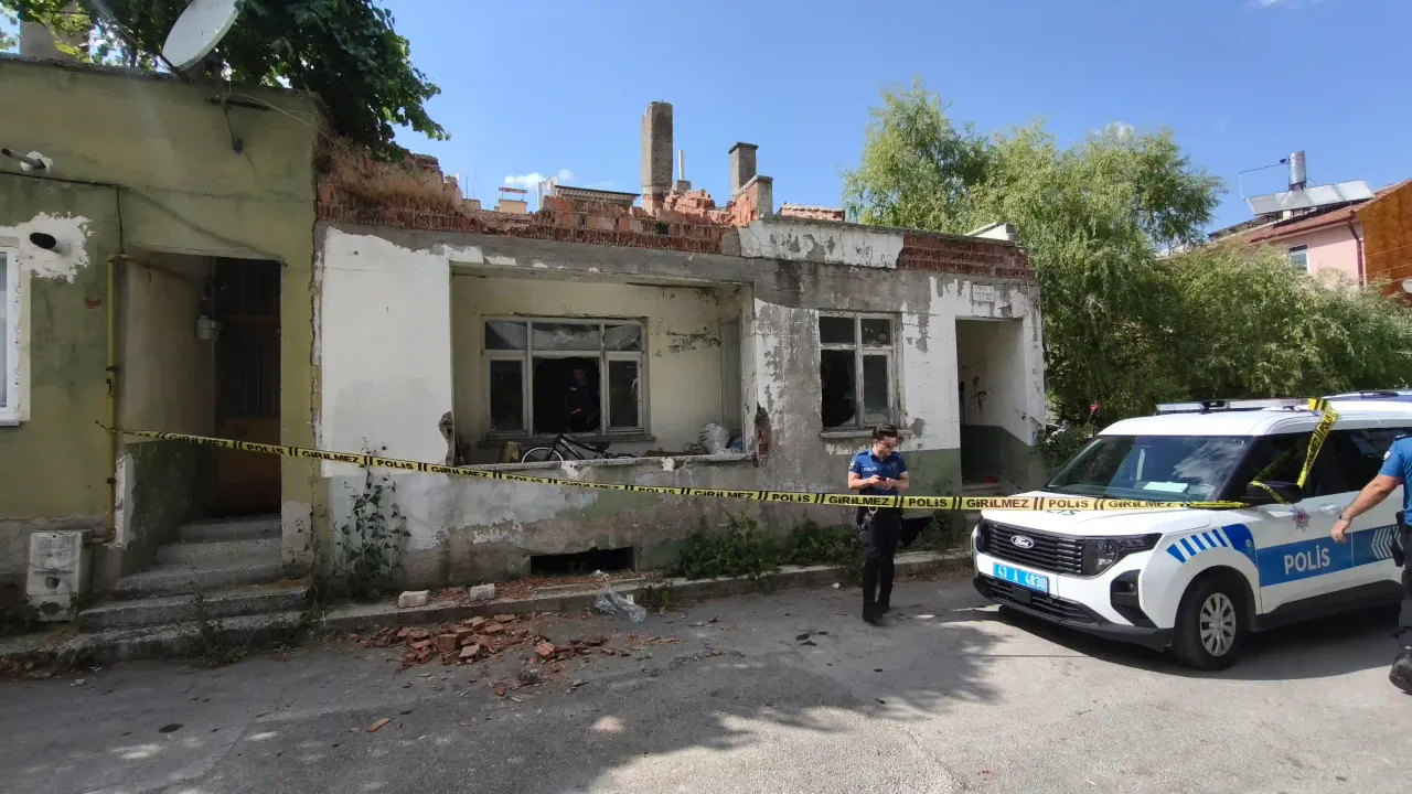 Kütahya’da yüksekten düşen çocuk yaralandı