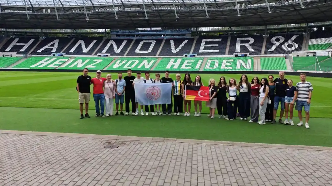 Kütahyalı sporcular Almanya’da kardeşlik köprüsü kurdu