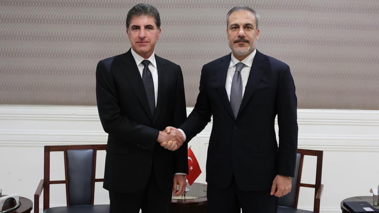 Bakan Fidan, IKB Başkanı Neçirvan Barzani ve IKBY Başbakanı Mesrur Barzani ile görüştü