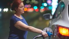 Motorin 100 lira eşiğini aştı: Akaryakıt fiyatları neden artıyor?